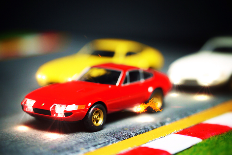 Illustration for article titled Kyosho Ferrari 6 1/64 #12 & 13 - Project Prancing Horse #13 - 1970 365 GTB/4 Competition "Daytona"